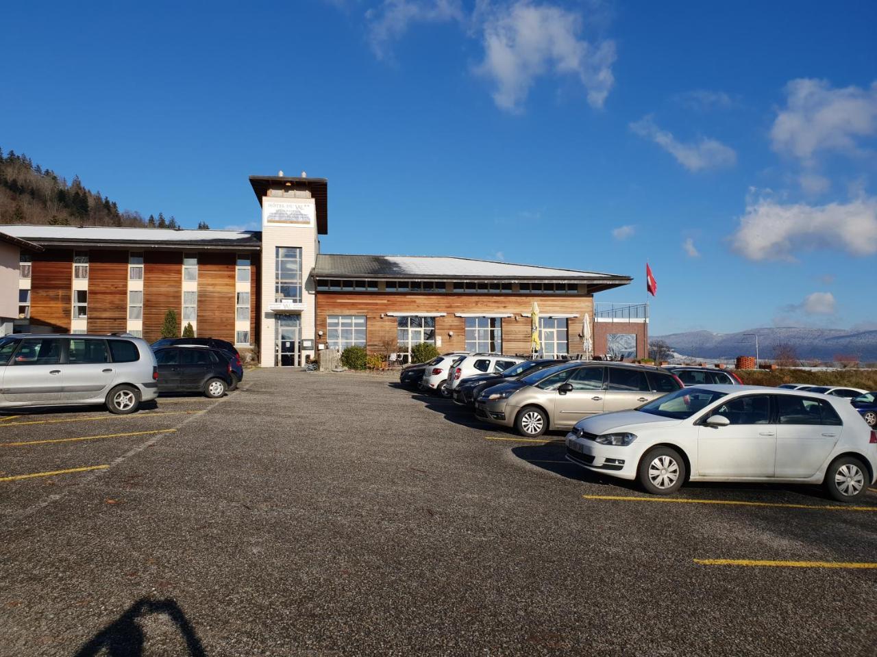 Hotel Du Val Cernier Εξωτερικό φωτογραφία
